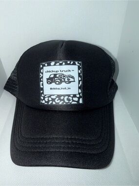 Chickup Truck Black Leopard Print Logo Trucker Hat with snap back - NWT 🖤🛻🐥🤍